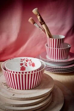 Royal Stripes Bowl Dark Pink 15cm 21 Royal Stripes Bowl Dark Pink 15cm -Pip studio 220608 pip haarlem2636 hr lr