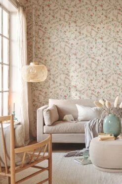 Pip Studio Good Nightingale Non-Woven Wallpaper Off White 10 Pip Studio Good Nightingale Non-Woven Wallpaper Off White -Pip studio 333120 good nightingale off white 01 hr lr
