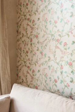 Pip Studio Good Nightingale Non-Woven Wallpaper Off White 12 Pip Studio Good Nightingale Non-Woven Wallpaper Off White -Pip studio 333120 good nightingale off white 05 hr lr