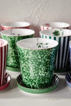 Royal Stripes Mug Flower & Tea Tip Green -Pip studio 51.002.433 50 lr