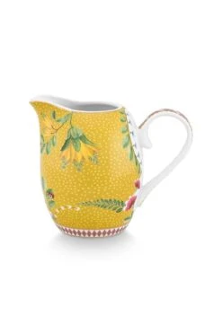 La Majorelle Jug Small Yellow -Pip studio 51.007.046 01
