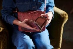 Wallet Square Kyoto Festival Dark Pink -Pip studio anne timmer pip fw roos 34039 800x1200