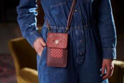 Phone Bag Kyoto Festival Dark Pink/Khaki -Pip studio anne timmer pip fw roos 34132 800x1200