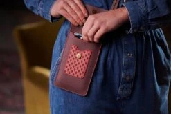 Phone Bag Kyoto Festival Dark Pink/Khaki -Pip studio anne timmer pip fw roos 34140 800x1200