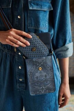 Phone Bag Kyoto Festival Blue -Pip studio at pip studio dag3 diemen dsc2271