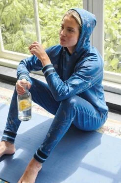 Hoodie Long Sleeve Isola Blue -Pip studio at pip studio ss23 dag02 3198