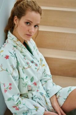 Bathrobe Les Fleurs Bathrobe White 12 Bathrobe Les Fleurs Bathrobe White -Pip studio bathrobe les fleurs white flowers pip studio 217940 03