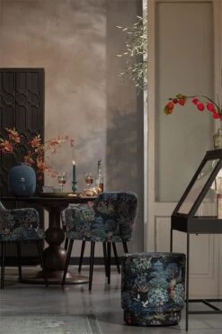 Stool High Pip Garden Dark Blue -Pip studio de eekhoorn fw22 pip garden 03 lr