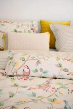 Front Page 32 Front Page -Pip studio good nightingale long cushion sand 42 detail lr