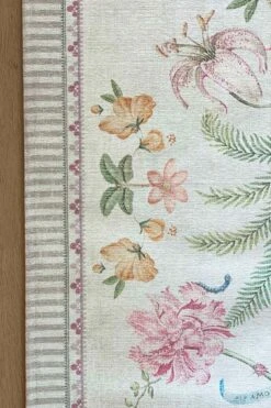 Carpet Festa Di Lividonia By Pip Off White 20 Carpet Festa Di Lividonia By Pip Off White -Pip studio img 7537