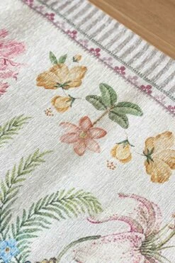 Carpet Festa Di Lividonia By Pip Off White 21 Carpet Festa Di Lividonia By Pip Off White -Pip studio img 7538