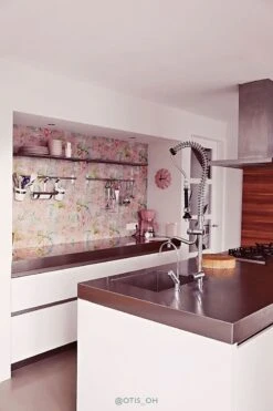 Pip Studio Palm Scene Non-Woven Wallpaper Pink -Pip studio palm scenes roze 02