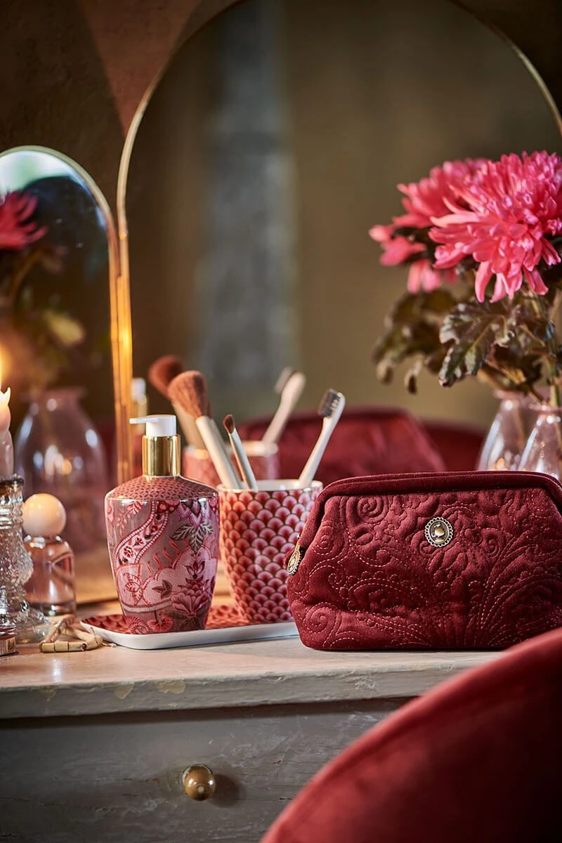 Cosmetic Purse Small Velvet Quiltey Days Red 8 Cosmetic Purse Small Velvet Quiltey Days Red - Image 6