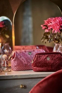 Cosmetic Purse Small Velvet Quiltey Days Red 11 Cosmetic Purse Small Velvet Quiltey Days Red -Pip studio pip fw22 302