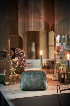 Cosmetic Bag Triangle Medium Kyoto Festival Green -Pip studio pip fw22 310