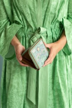 Wallet Square Kyoto Festival Green -Pip studio pip home bags 101 lowres