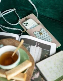 Phone Bag Kyoto Festival Green/Khaki -Pip studio pip home bags 141 lowres 1