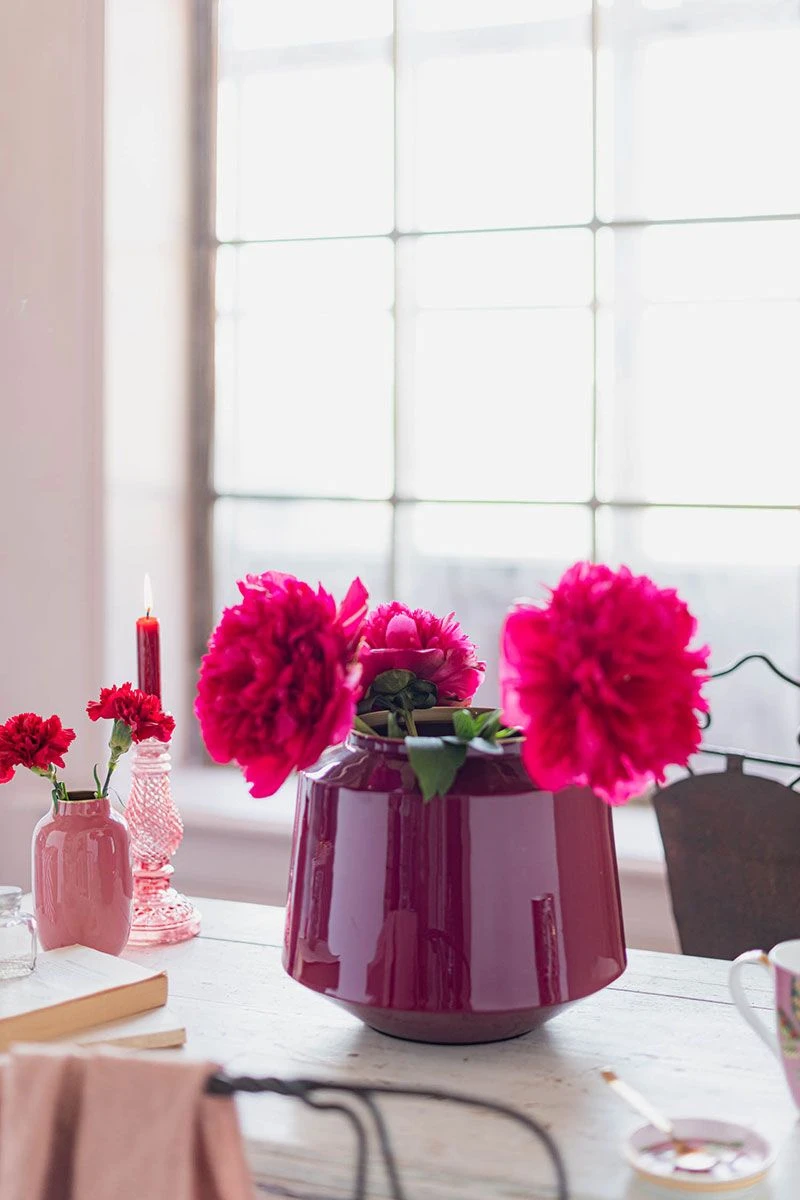 Metal Vase Dark Pink 22 Cm 4 Metal Vase Dark Pink 22 Cm - Image 2