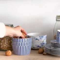 Royal Stripes Bowl Blue 12 Cm -Pip studio pip 023
