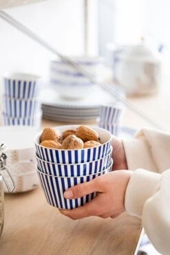 Royal Stripes Bowl Blue 12 Cm -Pip studio pip 024