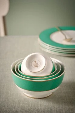 Pip Chique Bowl Green 20.5cm -Pip studio pip chique green set2 014 hr lr