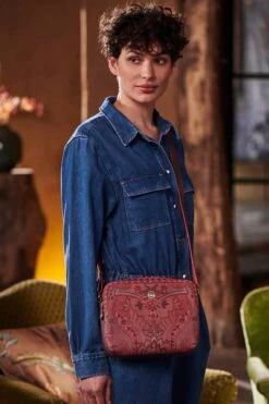 Cross Body Medium Kyoto Festival Dark Pink 14 Cross Body Medium Kyoto Festival Dark Pink -Pip studio pip studio dag 2 melatti 37473 800x1200