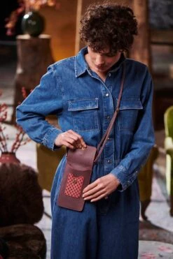 Phone Bag Kyoto Festival Dark Pink/Khaki -Pip studio pip studio dag 2 melatti 37537 800x1200