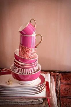 Pip Chique Cappuccino Cup & Saucer Pink -Pip studio pip studio ss2023 pip chique mix match pink 03 lr