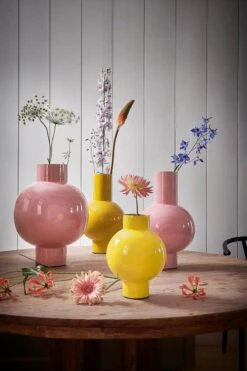 Metal Vase Pink 40cm -Pip studio pip vazen ss23 pink yellow lr