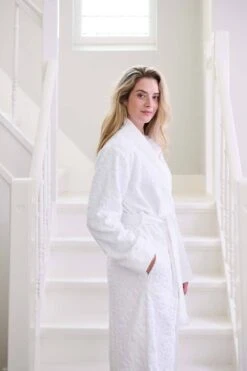 Bathrobe Mosaic De Pip White -Pip studio ss23 mosiac de pip white 00 mood