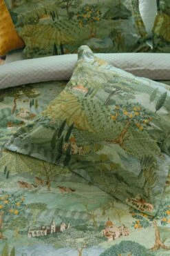 Front Page 36 Front Page -Pip studio toscana square cushion green 40 detail lr