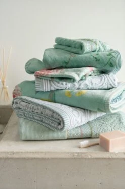 Guesttowel Set/3 Tile De Pip Light Blue 30x50 Cm 8 Guesttowel Set/3 Tile De Pip Light Blue 30x50 Cm -Pip studio towels 03 sfeer 1